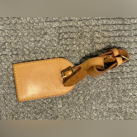 LV luggage tag name tag two pieces - Picture 7 of 8